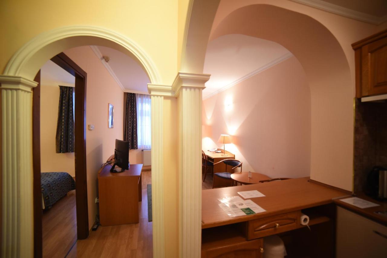 Hotel Pannonia Miskolc Exterior foto